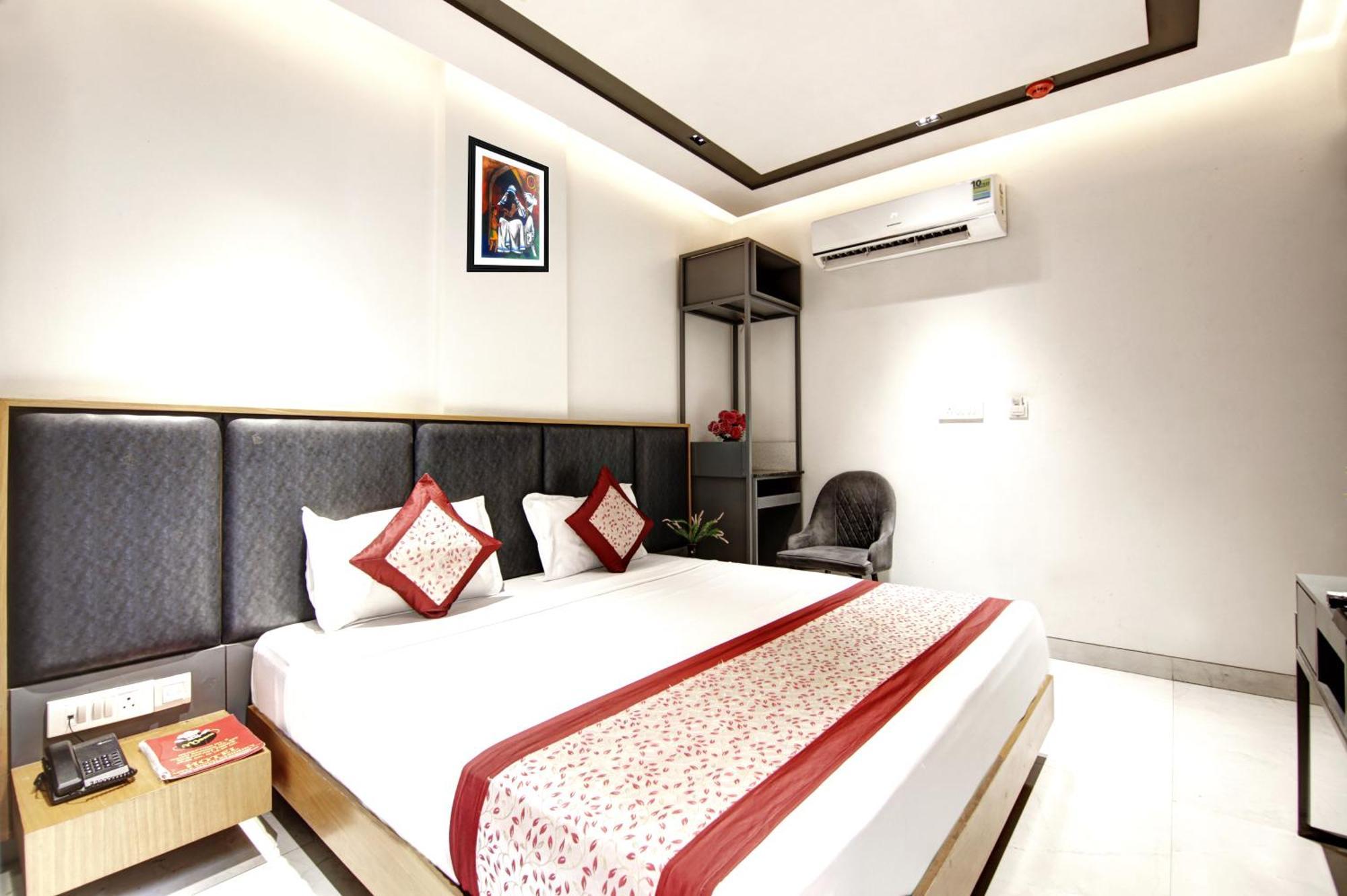 Hotel Applewood Grand Delhi Airport *